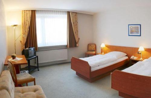 Region Hannover District Hotel | Welcoming Wehrmann-Blume: Family-Friendly with Dining Options