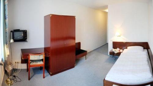 Region Hannover District Hotel | Welcoming Wehrmann-Blume: Family-Friendly with Dining Options