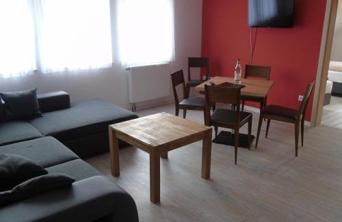 Bretzfeld House | Family-Friendly Wein-Appartements Borth with Restaurant