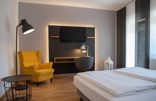 Perl Hotel | Discover Wein Erlebnis Hotel Maimühle: Pet-Friendly Comfort