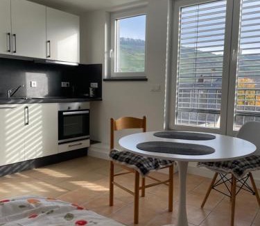Kowerich Apartment | Discover Wein & Gästehaus Porten-Becker: Family-Friendly Retreat