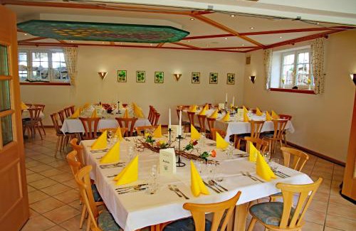 Durbach Apartment | Discover Wein Lodge Durbach with Restaurant & Family Welcoming