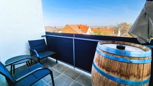 Morbisch am See Apartment | Inviting Wein Suite: Pet-Friendly with 8.8/10 Rating