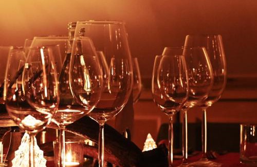 Mainz-Bingen Hotel | Discover Wein- und Sekthaus F.B.Schönleber: Family-Friendly Retreat
