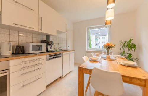 Sued Apartment | Discover Comfort at Weinberg Residence in Prime Location