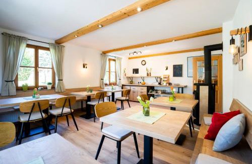 Krems an der Donau Bed & Breakfast | Unforgettable Oceanfront Stay at Weinberghof Ilkerl-Luf