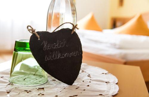 Krems an der Donau Bed & Breakfast | Unforgettable Oceanfront Stay at Weinberghof Ilkerl-Luf