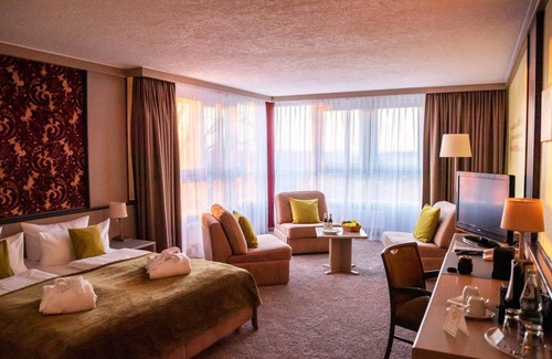 Freyburg Hotel | Relax at Weinberghotel Edelacker: 4-Star Spa Retreat