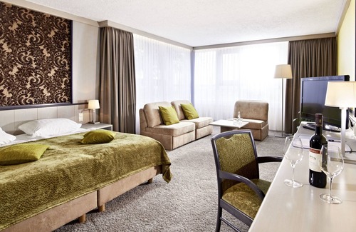 Freyburg Hotel | Relax at Weinberghotel Edelacker: 4-Star Spa Retreat