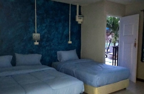 Pa Kho Hotel | Budget-Friendly Weingchan Resort with Pool & Breakfast