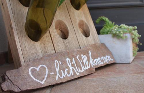 Reil House | Top-Rated Weingut-Brennerei-Gästehaus Emil Dauns with Breakfast