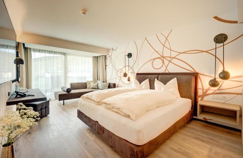 Spitz House | Discover Weingut Donabaum "In der Spitz" with Ocean Views