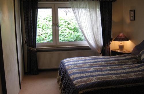Ehlingen House | Inviting Weingut Franz Schäfer: 4-Star Stay with Kitchen
