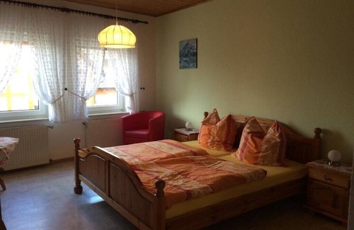 Kapellen-Drusweiler Apartment | Discover Weingut & Gästehaus Nagel: Family-Friendly Getaway