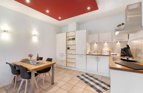 Ilbesheim Apartment | Discover Weingut Geiler: Family and Pet-Friendly Retreat