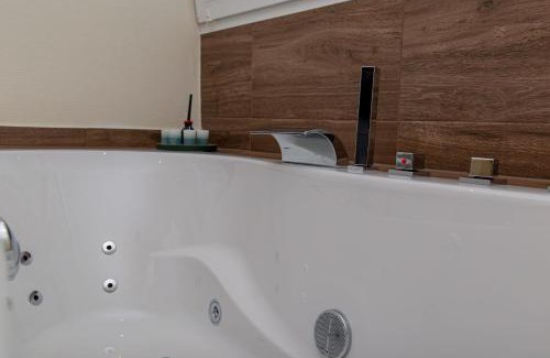 Krov House | Discover Weingut Gerd Müllers: Family-Friendly Retreat