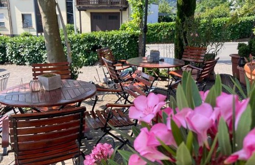 Krov Apartment | Explore Weingut Knodt-Trossen: 4-Star Stay with Family Amenities