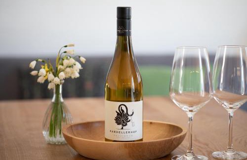 Marlengo House | Oceanfront Weingut Pardellerhof: Highly Rated & Family Friendly