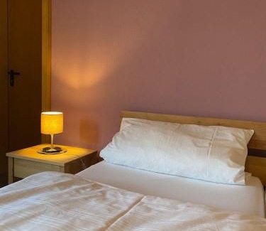 Monzingen Bed & Breakfast | Family-Friendly Weingut und Gästehaus Holger Alt - Rated 9.1