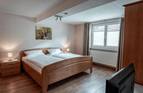 Monzingen Bed & Breakfast | Family-Friendly Weingut und Gästehaus Holger Alt - Rated 9.1