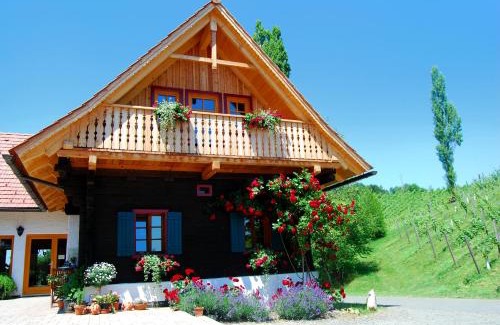 Eichberg-Trautenburg Hotel | Charming Weingut Winzerzimmer Rothschädl: Rated 9/10 Stay