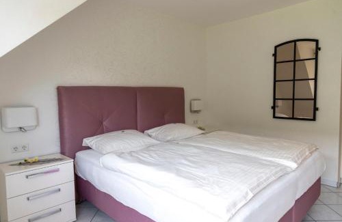 Pommern Hotel | Discover Weinhaus Henerichs with Well-Equipped Kitchen