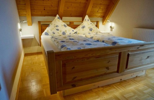 Sugenheim Apartment | Oceanfront Escape at Weinhof Grosch with Exceptional Views