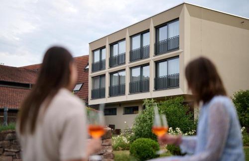 Niederhorbach Hotel | Welcoming WeinHotel Fritz Walter with Hot Tub & Breakfast