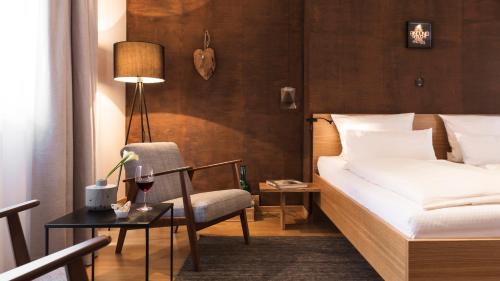 Niederhorbach Hotel | Welcoming WeinHotel Fritz Walter with Hot Tub & Breakfast