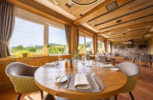 Gengenbach Hotel | Guest Rated 9/10 at Weinhotel Pfeffer & Salz - Family-Friendly