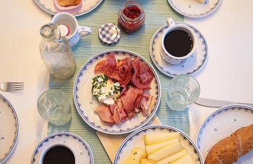 Oslip Bed & Breakfast | Discover Weissenbacherhof B&B: Pet-Friendly Haven