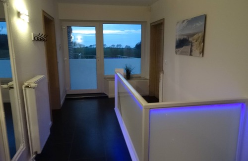 Dohnsdorf House | Discover Weissenhäuser Strand: Pet-Friendly Holiday House