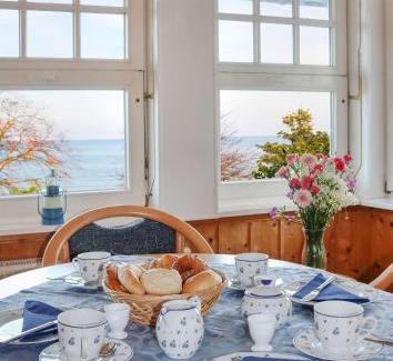Binz Apartment | Experience Weisses Roessl Binz Ferienwohnung Wellenreiter