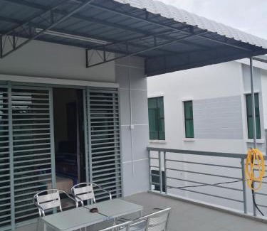 Paya Simpang Empat Genting House | Convenient Stay at WeJDAN INN, Balik Pulau, Penang