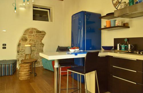Monselice Apartment | Welcome to Casa a Colori: A Vibrant Getaway Experience