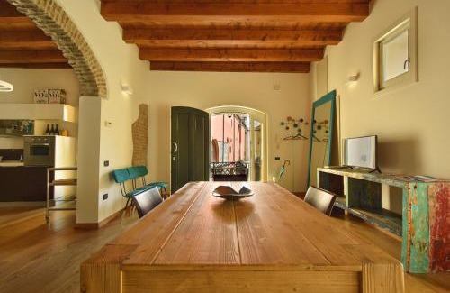 Monselice Apartment | Welcome to Casa a Colori: A Vibrant Getaway Experience