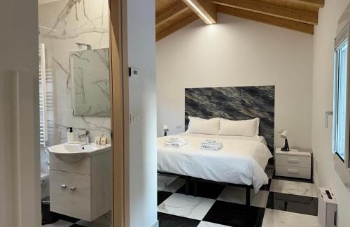 Ponte di Brenta Apartment | Welc-ōM Celeste Rooms