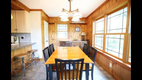 Thornton House | Discover Holiday Homes in Thornton, NH – Family-Friendly Stays