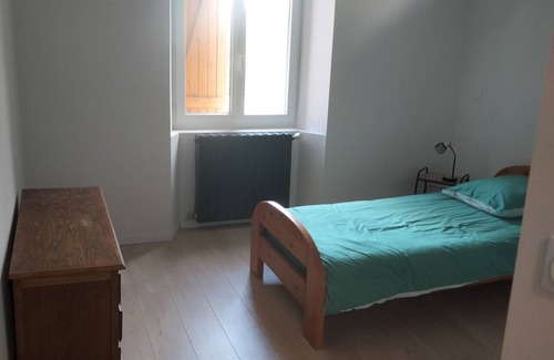 Compolibat Bed & Breakfast | Welcome at the farm. Listed tourist village, nearby leisure center.