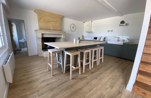 Gardegan-et-Tourtirac House | Discover "Chai We": Renovated Retreat Near Saint Emilion