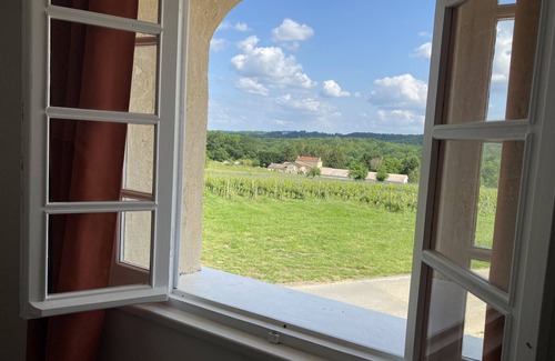 Gardegan-et-Tourtirac House | Discover "Chai We": Renovated Retreat Near Saint Emilion