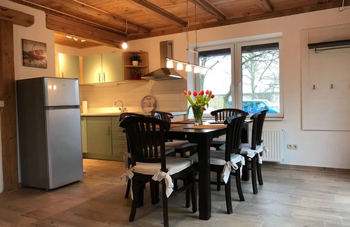 Neu Poserin House | Discover Plau am See: Family-Friendly Stay with Pool