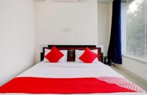 Aligarh Hotel | Welcome Hotel: Family-Friendly with Complimentary Breakfast