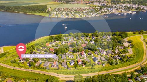 Wolphaartsdijk House | Inlaag 20: Family-Approved, Pet-Friendly Hotel Escape