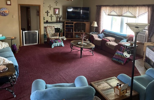Stockton House | Welcome in Spring at TGE, Stockton Lake, MO for Memories To Last A lifetime