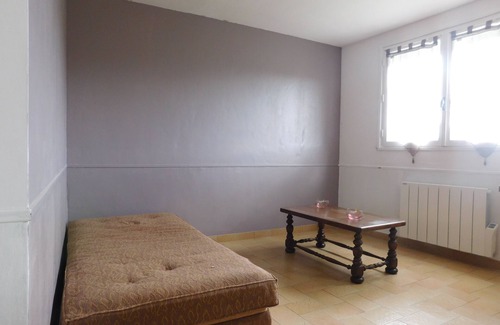 Lanvenegen Apartment | Discover the Magic of King Morvan's Oceanfront Retreat