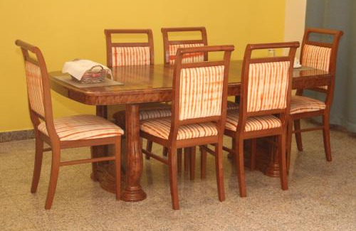 Ouagadougou Hotel | Cozy Welcome Lodge: Family-Friendly with Pool & Breakfast