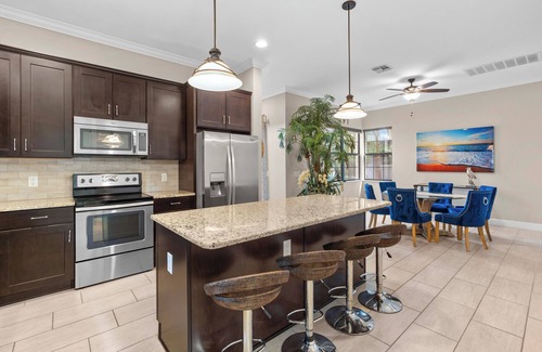 Naples House | WELCOME! Luxury House w/Pickleball, Beaches, Marco Island, and Golf, & 5th Ave