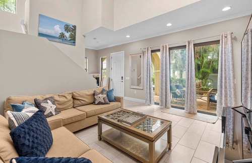 Naples House | WELCOME! Luxury House w/Pickleball, Beaches, Marco Island, and Golf, & 5th Ave