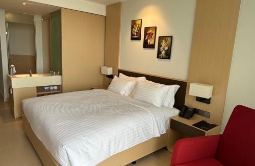 Cam Ranh Hotel | Discover The Arena Beach: Oceanfront Paradise Awaits